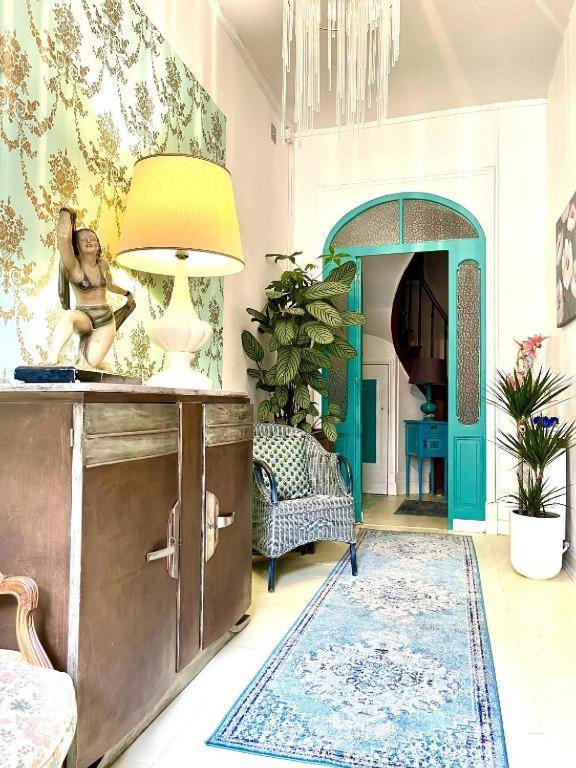 La Maison B - L'Auberge Autonome Au Charme Vintage Бержерак Екстериор снимка